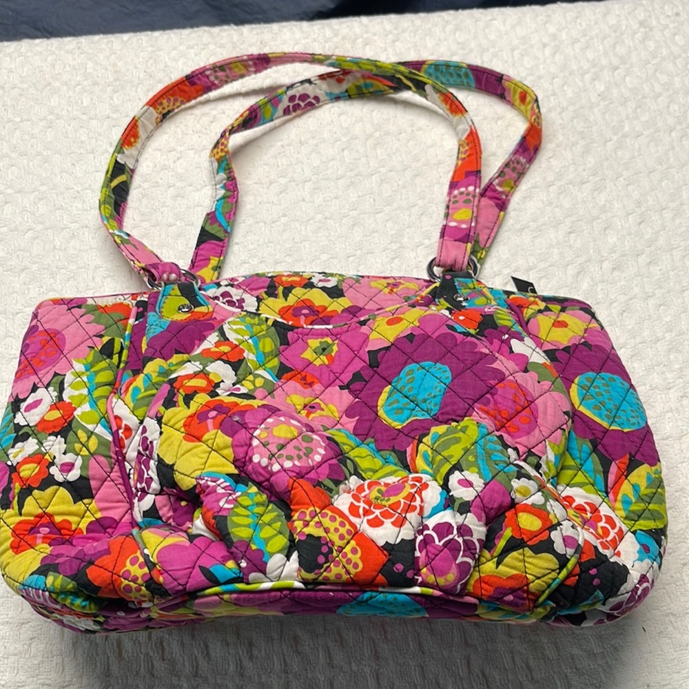 Vera Bradley multicolored flowers motif zipped tote